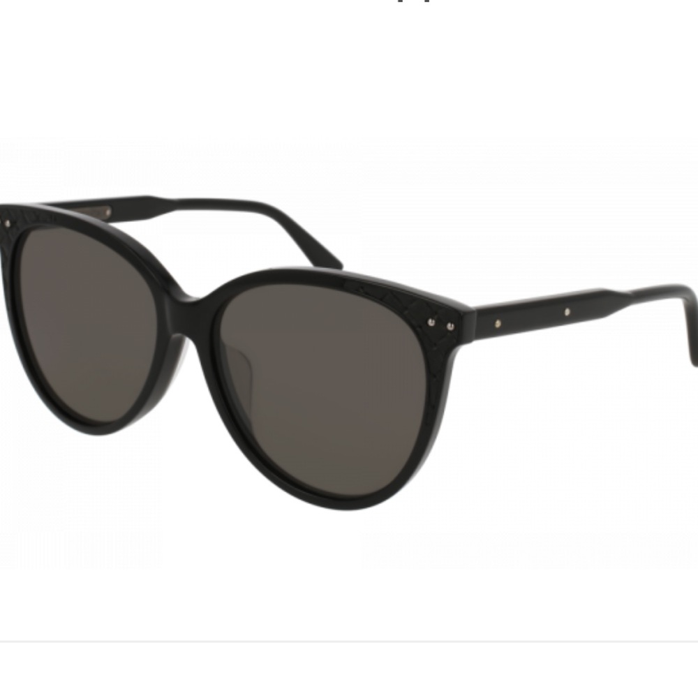 Bottega Veneta Sunglaases - Picture 3 of 9